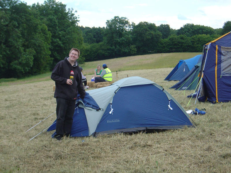 Rob's so proud, he opened a can of strongbow - 19/06/2004 17:26