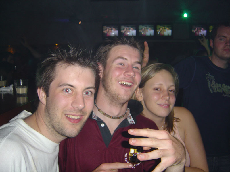 James, Charles and a mystery woman... - 24/07/2004 01:17