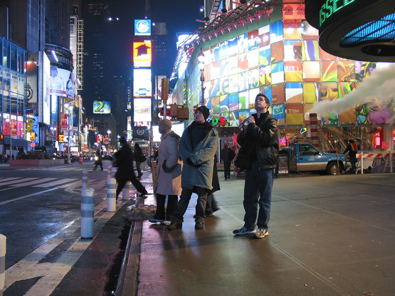 Times Square - 04/02/2004 04:00